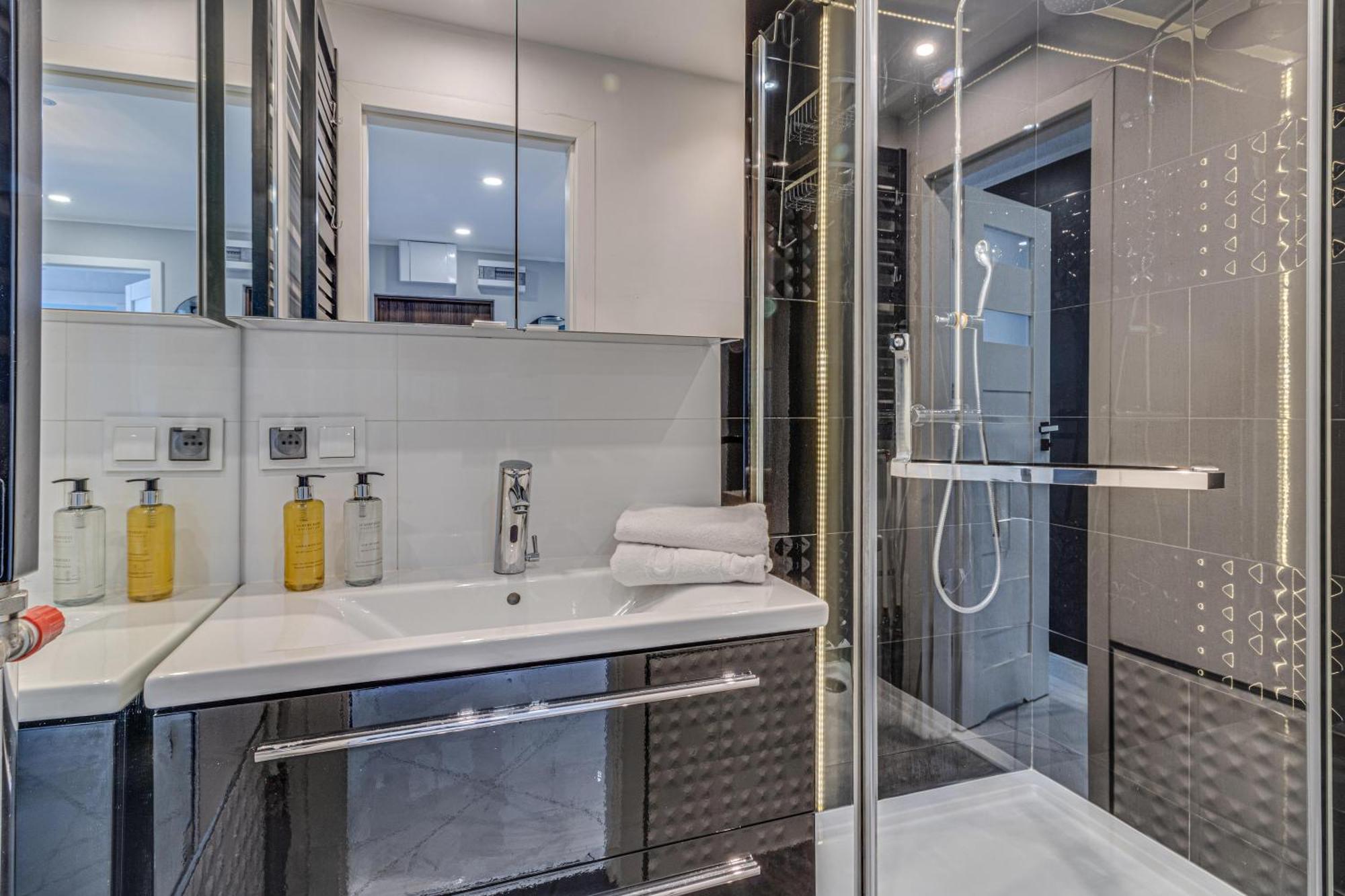 Rentplanet - Apartament Popowicka Apartman Wrocław Kültér fotó